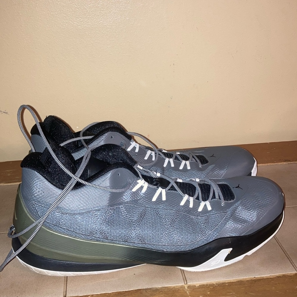 Nike Jordans‎ 16 ⭐️